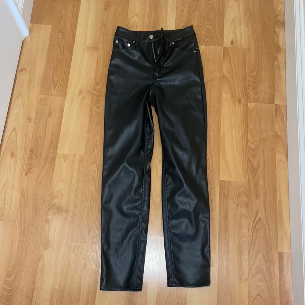 Divided leather pants